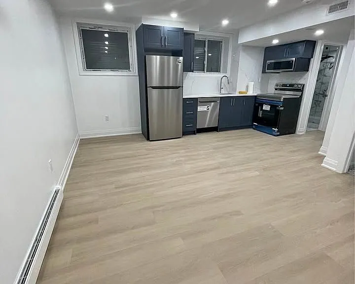 121 Micklefield Ave #BASEMENT — Photo 3
