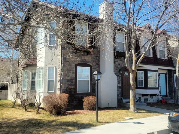 902 E Hamlet Cir N, Midway, UT 84049