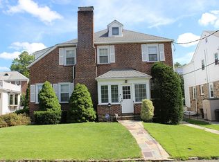 126 Bajart Pl, Yonkers, NY 10705