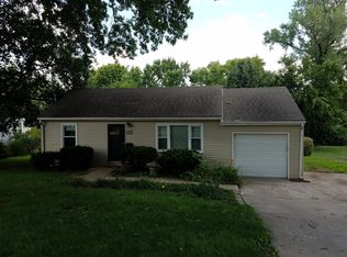 8604 W 57th St, Overland Park, KS 66202