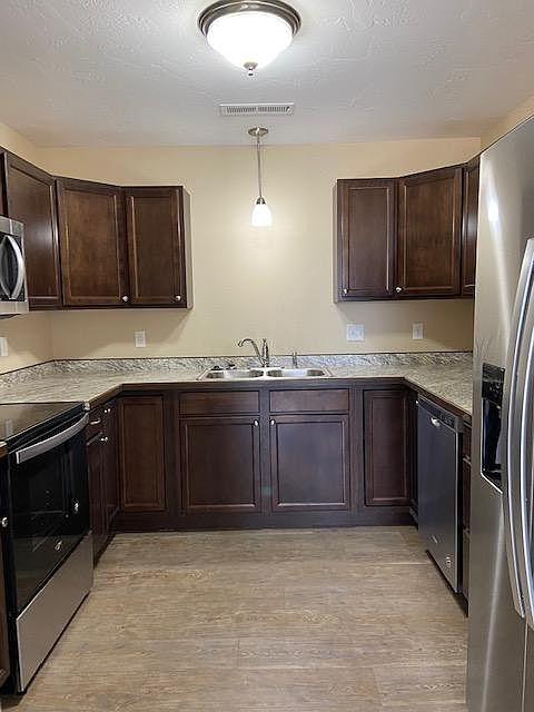2nd image of 2930 Bullfrog Ct Unit B