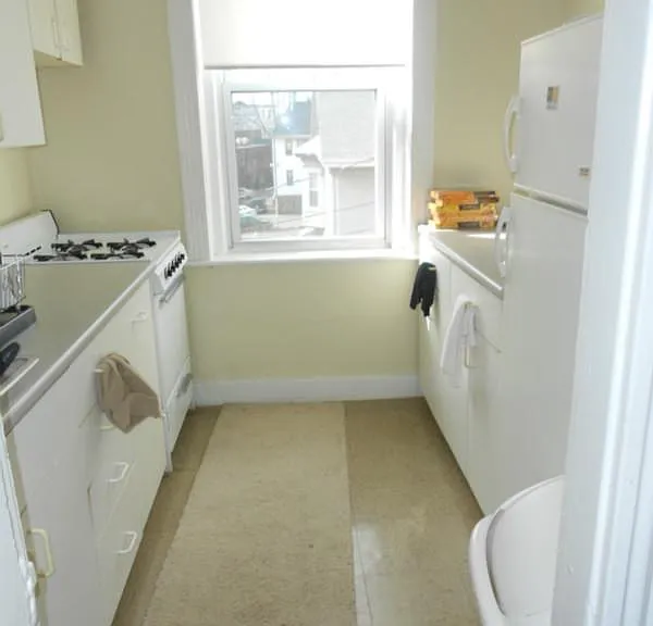 33 Gardner St — Photo 6