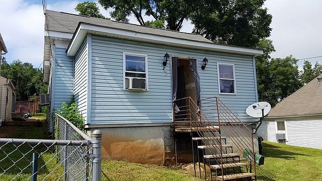 1st image of 1510 Church Ave SE