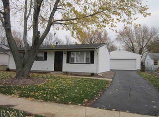1803 Lawndale Way, Bloomington, IL