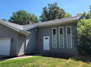 6752 132nd St W, Apple Valley, MN 55124