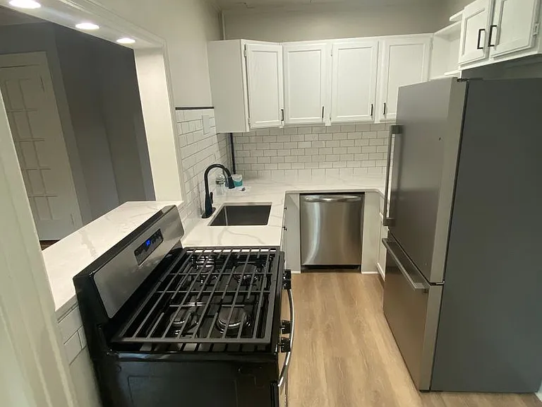 Hillside Gardens Apartment Homes — Photo 46