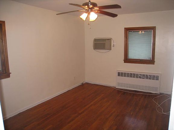 4th image of 4915 Ditmars Blvd #1