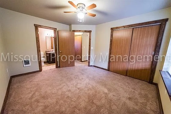 Midtown Apartments — Photo 6