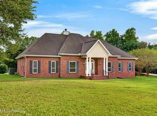 128 N Hill Dr, Carriere, MS 39426