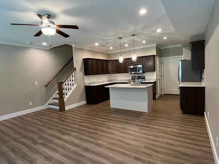 1846 Young Rd SE #1846 — Photo 2
