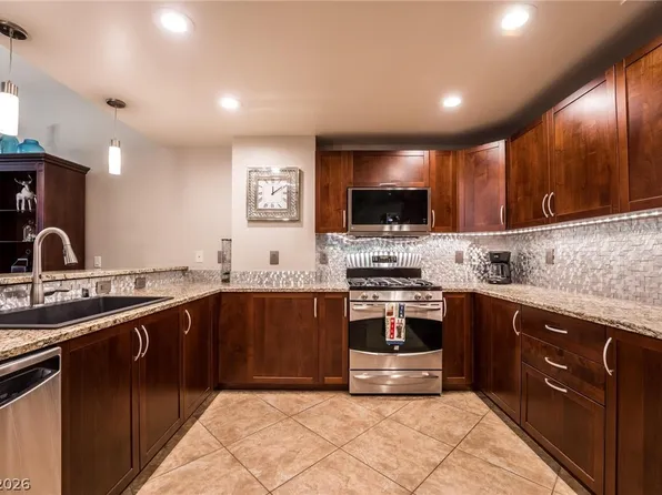 150 Las Vegas Blvd, Las Vegas, NV