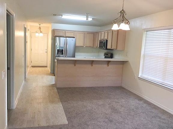 2nd image of 9798 Cobblebrook Dr