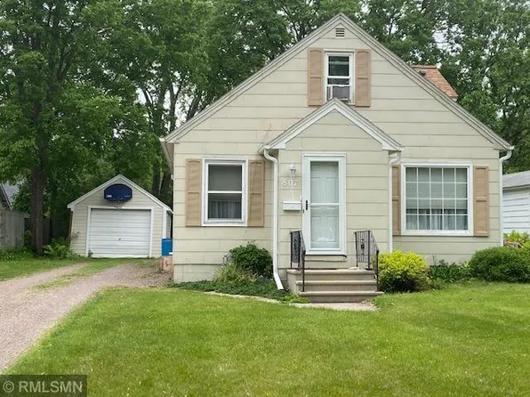 807 N Holcombe Ave, Litchfield, MN 55355