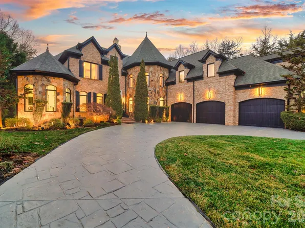 18805 Windy Point Dr, Cornelius, NC 28031