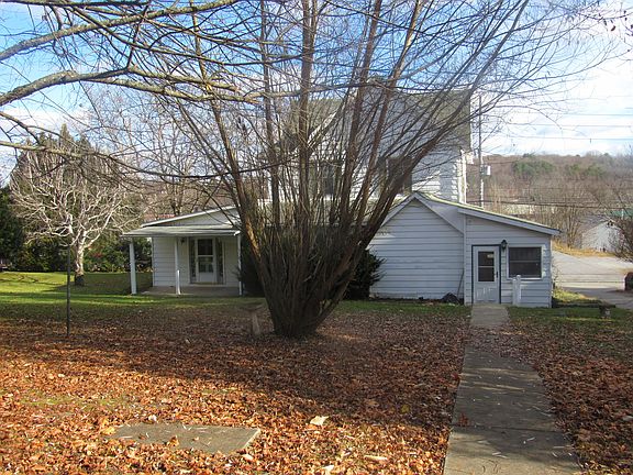 4th image of 908 S Brady St