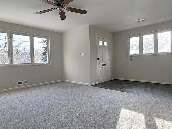 3rd image of 12522 Rosebud Dr