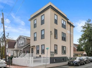 32 Valley Pl APT 2, Edgewater, NJ 07020