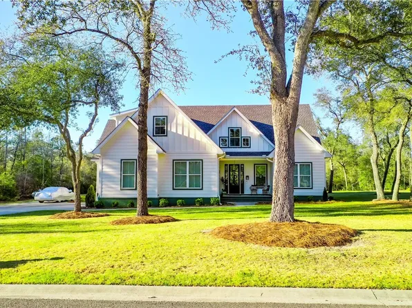 6309 River Chase Dr, Blackshear, GA 31516