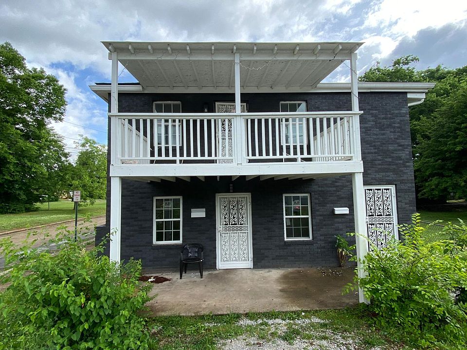 1st image of 1750 Newell Ave #B