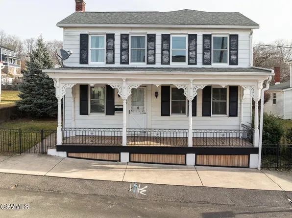 1146 Vine St, Danville, PA 17821