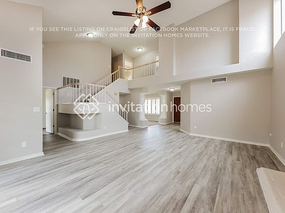 3rd image of 1029 E Villa Theresa Dr