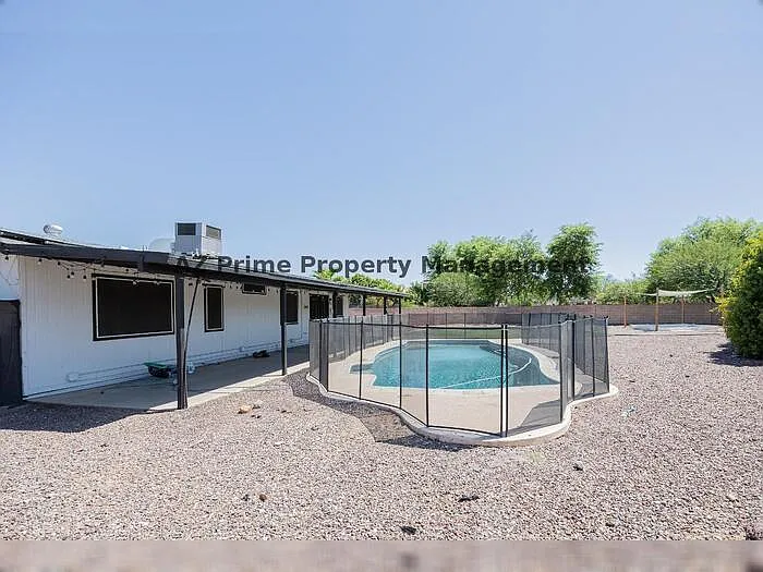 17601 N 18th Dr — Photo 28