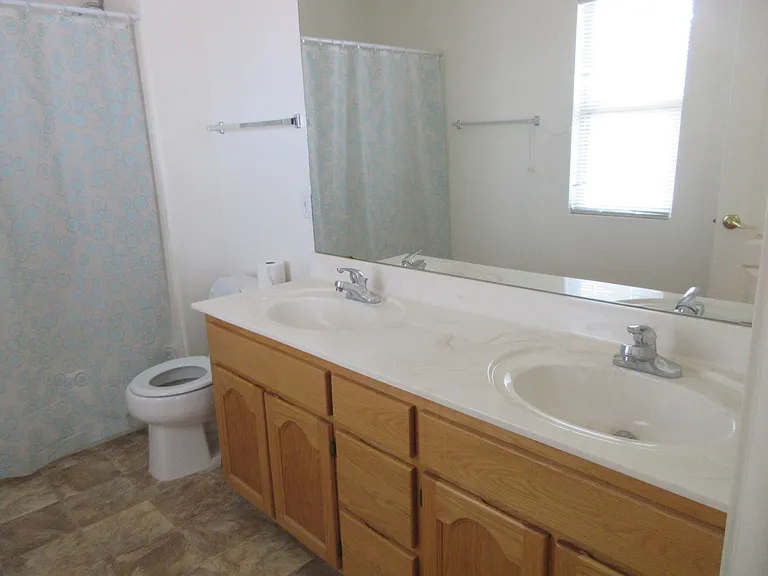 1737 W Corte De Cajamarca — Photo 10