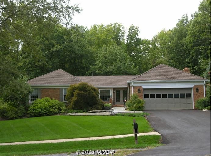 1st image of 9740 S Park Cir