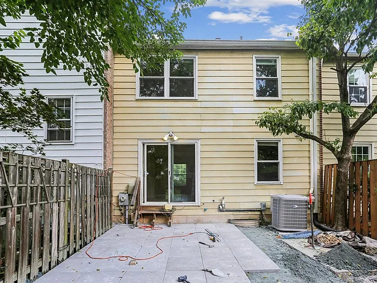 4 Kirkfield Ct — Photo 20