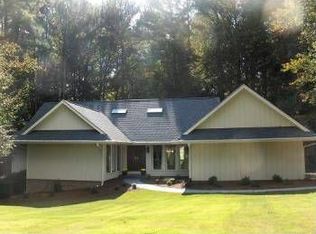 682 Lakeview Trl, Marietta, GA 30068