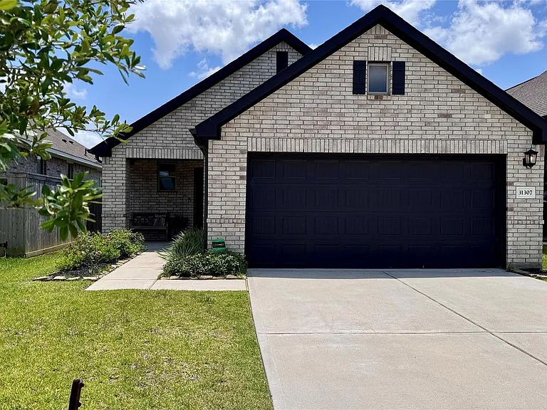 31307 Balsam Hawk Ln — Photo 1