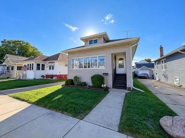 7116 37th AVENUE, Kenosha, WI 53142