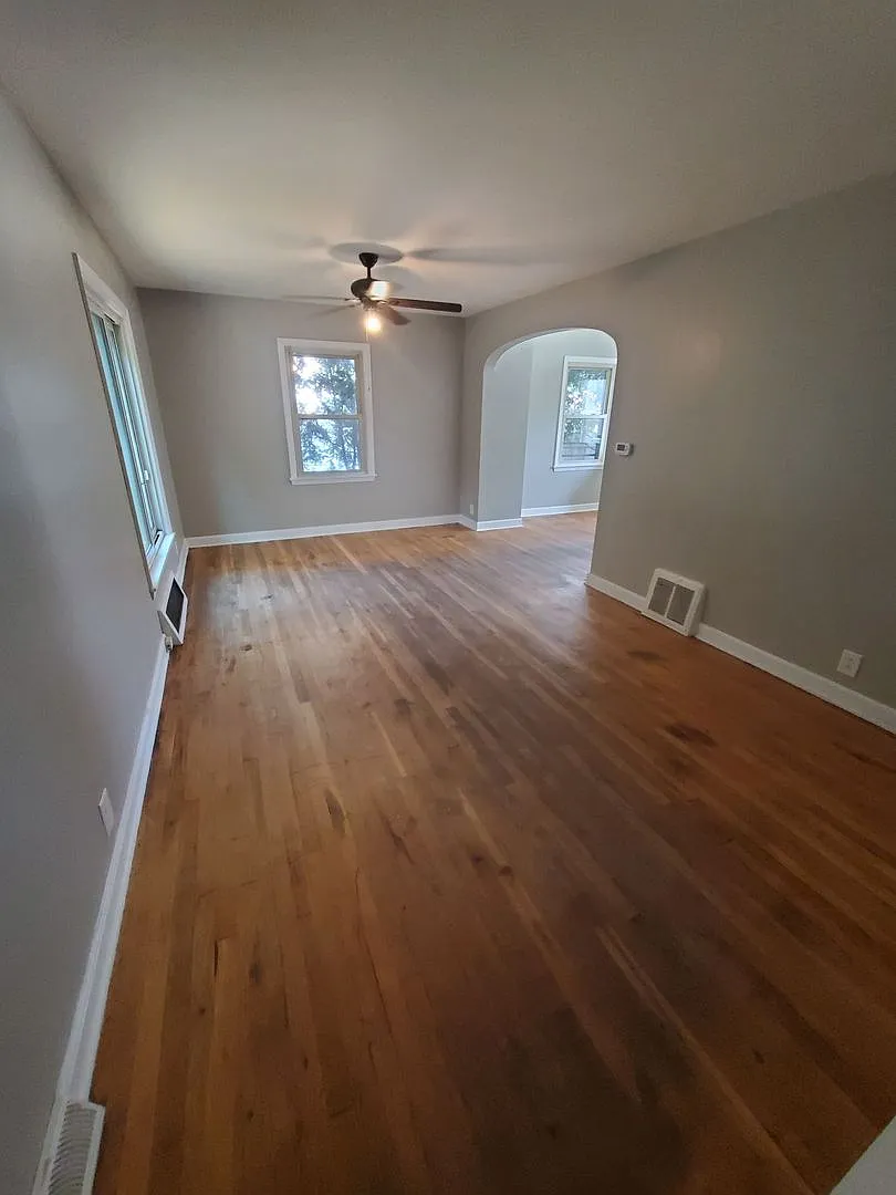 2 Bedroom 1.5 Bath single family — Photo 4