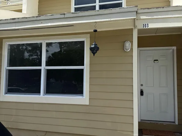 4230 Mount Vernon Ave #103, Titusville, FL 32780