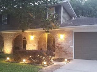 13834 Burgoyne Rd, Houston, TX 77077