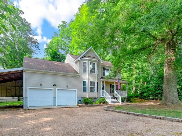 6808 Holly Springs Dr, Gloucester, VA 23061