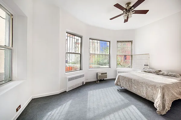 Sold by Compass | media 2