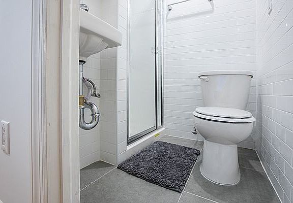 3rd image of 13 Christopher St #2F