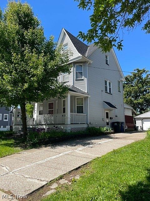 1st image of 1544 Wyandotte Ave
