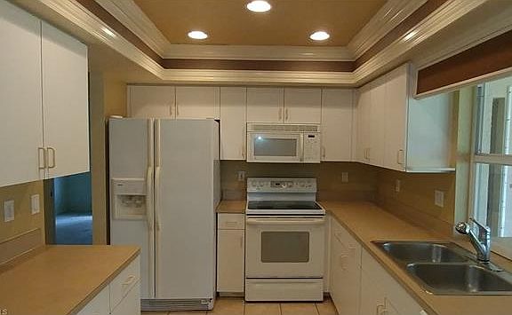 4th image of 2328 SE 8th Pl