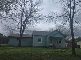 715 N 29th St, Parsons, KS 67357