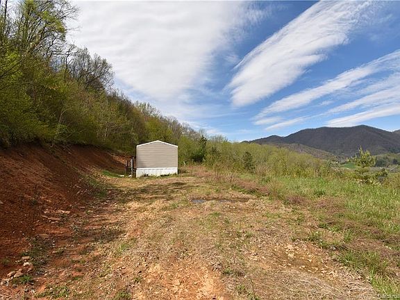 4th image of 762 Carver Cove Rd