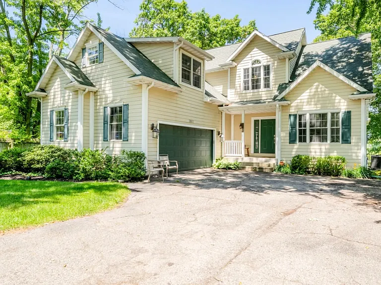 2687 Niles Rd — Photo 1