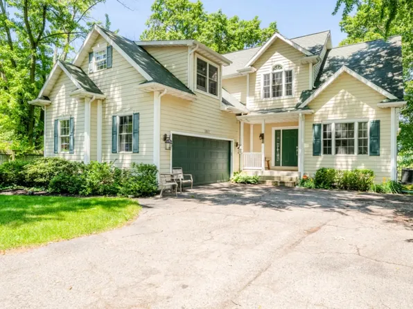 2687 Niles Rd, Saint Joseph, MI 49085