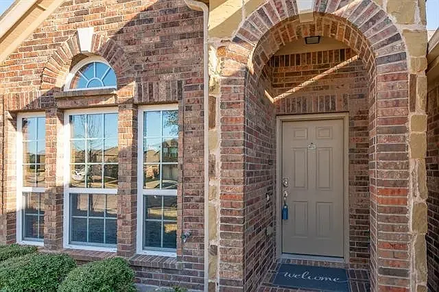 901 Witherby Ln — Photo 19