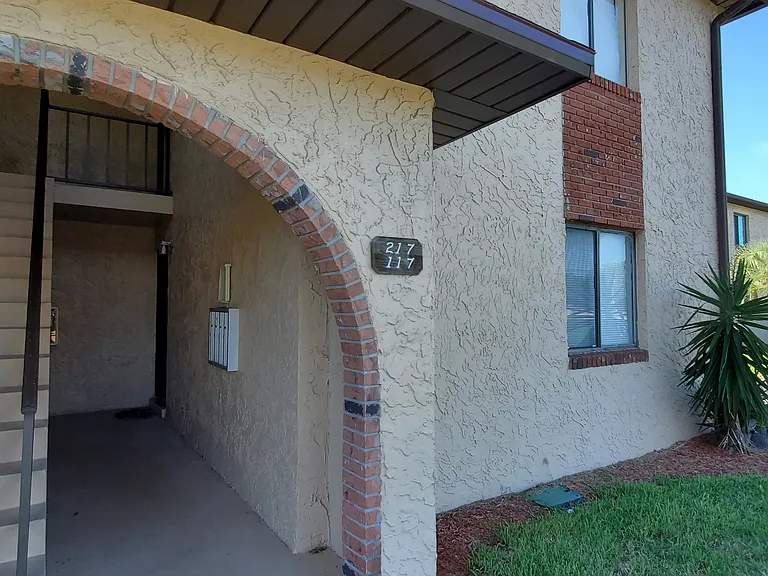 117 San Paulo Cir — Photo 11