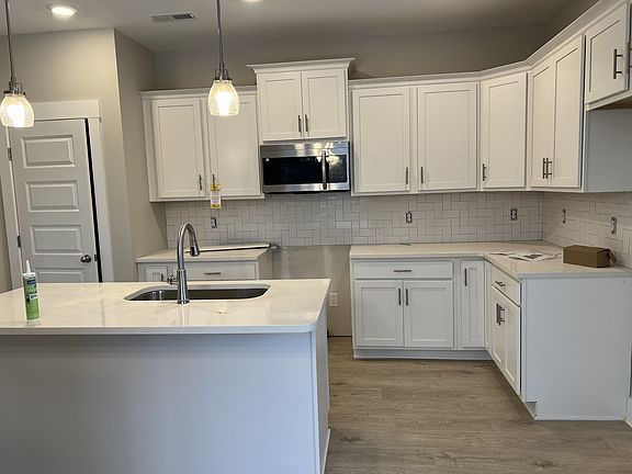 2nd image of 207 Hudson Dr Lot 48