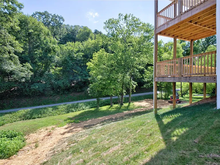 611 Sunset Valley Dr — Photo 36