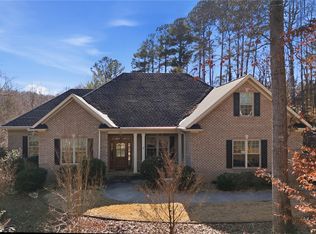 510 Heron Cove Cir, Seneca, SC 29672