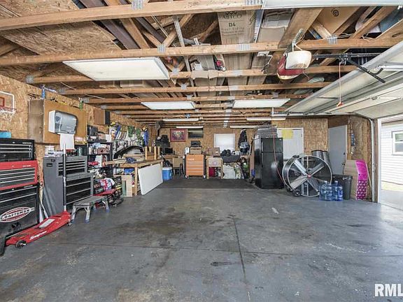 4th image of 1140 N Coronado Dr